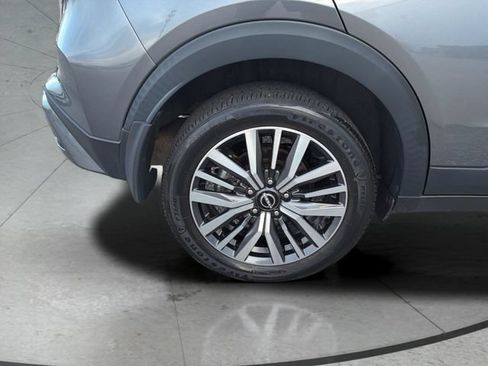 Used 2024 Nissan Kicks SV FWD image 32