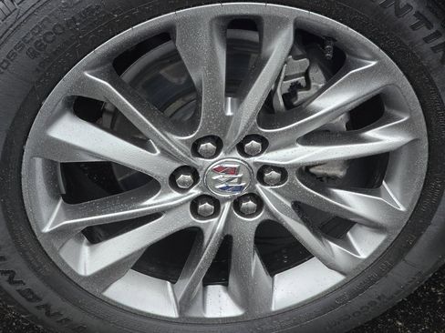 Used 2024 Buick Enclave Avenir image 23