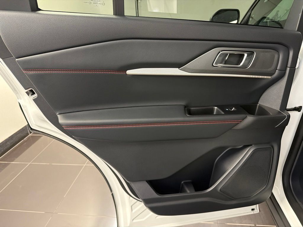 New 2027 Ford Explorer ST-Line AWD/4WD image 35