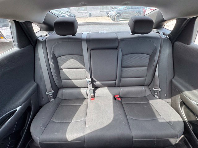Used 2023 Chevrolet Malibu LT FWD image 15