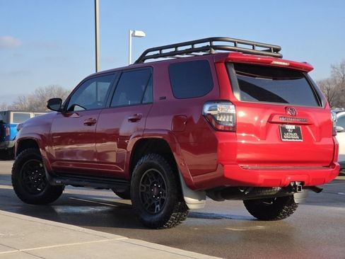 Used 2022 Toyota 4Runner SR5 Premium image 27