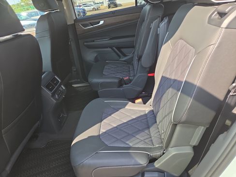 New 2026 Volkswagen Atlas SEL Premium R-Line image 5