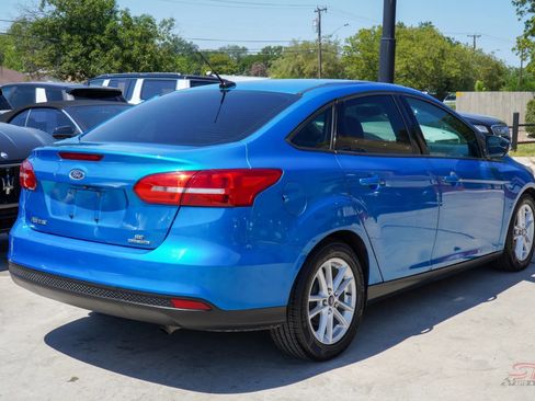 Used 2015 Ford Focus SE image 5