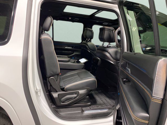 Used 2024 Jeep Grand Wagoneer L Series III w/ Quick Order Packagew 28T AWD/4WD image 27