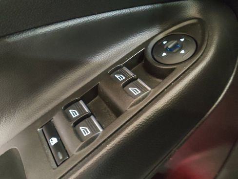 Used 2017 Ford Escape Titanium image 27