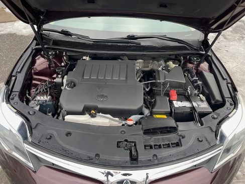 Used 2016 Toyota Avalon Limited image 31