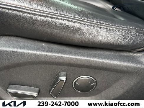 Used 2016 Ford Explorer XLT w/ Equipment Group 202A image 15