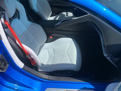 Used 2024 Chevrolet Corvette Z06 RWD image 12