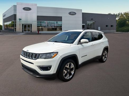 Used 2020 Jeep Compass Limited FWD image 4