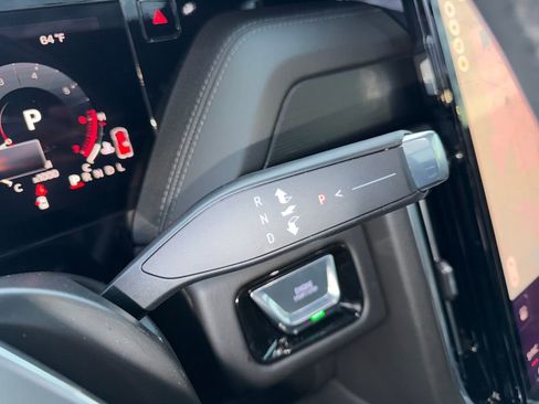 Used 2026 GMC Yukon XL Denali w/ Denali Reserve Package image 28