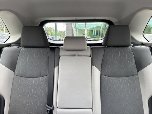 Used 2019 Toyota RAV4 XLE FWD image 18