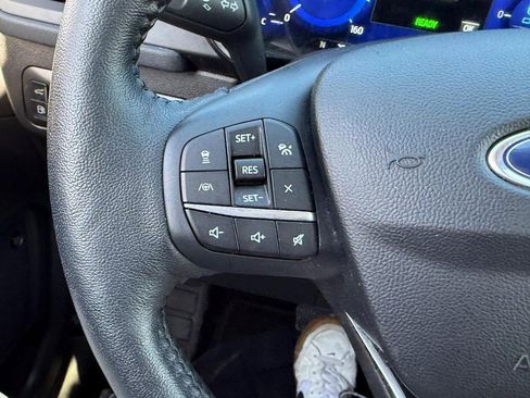 Used 2020 Ford Escape Titanium image 20