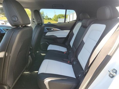 New 2026 Chevrolet Equinox EV LT image 8