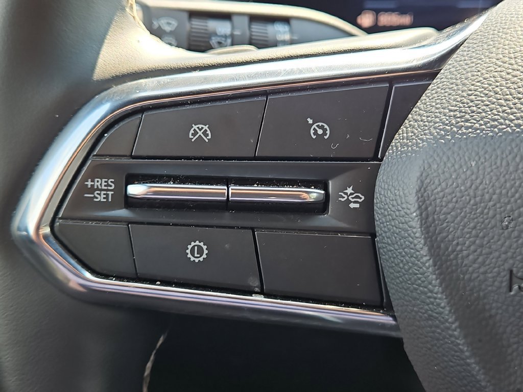 Used 2026 Chevrolet Traverse LT FWD image 27