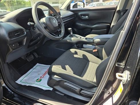 Used 2023 Honda HR-V LX image 12