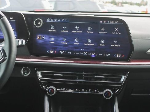 Used 2026 Chevrolet Traverse Z71 w/ Enhanced Driving Package image 12