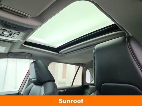 Used 2021 Toyota RAV4 XLE Premium image 13