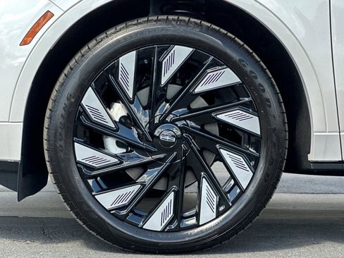 New 2026 Lincoln Nautilus Black Label w/ Jet Appearance Package image 25