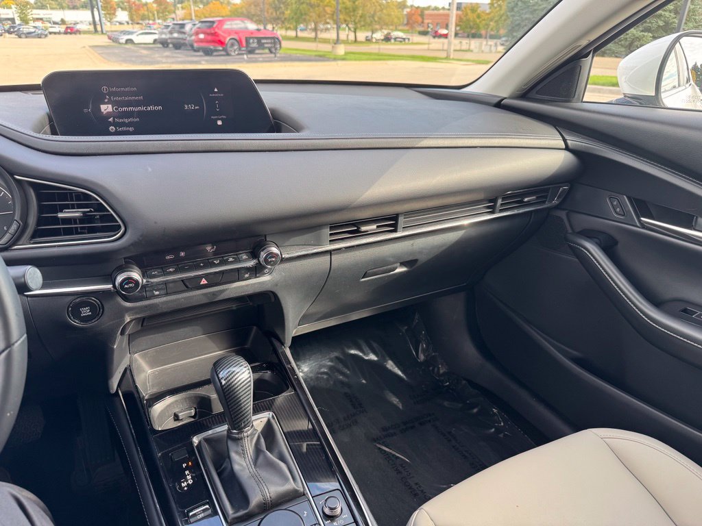 Certified 2024 MAZDA CX-30 AWD 2.5 S w/ Preferred Package image 2