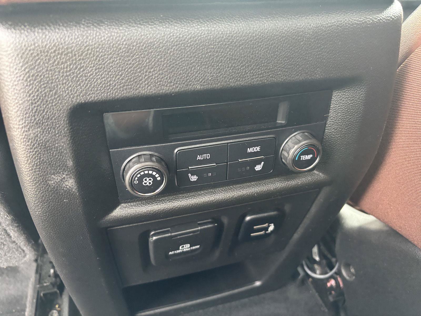 Used 2018 Chevrolet Traverse High Country AWD/4WD image 21
