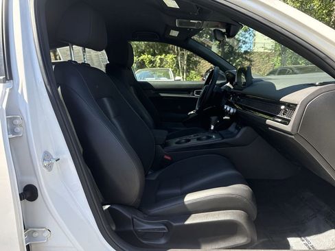 Used 2025 Honda Civic Sport image 25