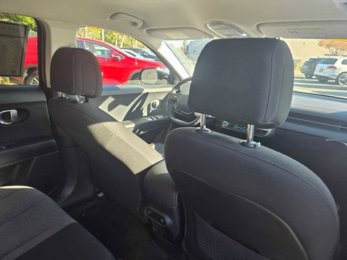 Used 2024 Hyundai Ioniq 5 SE image 15