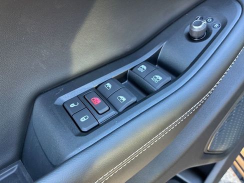 New 2025 Jeep Grand Cherokee image 10