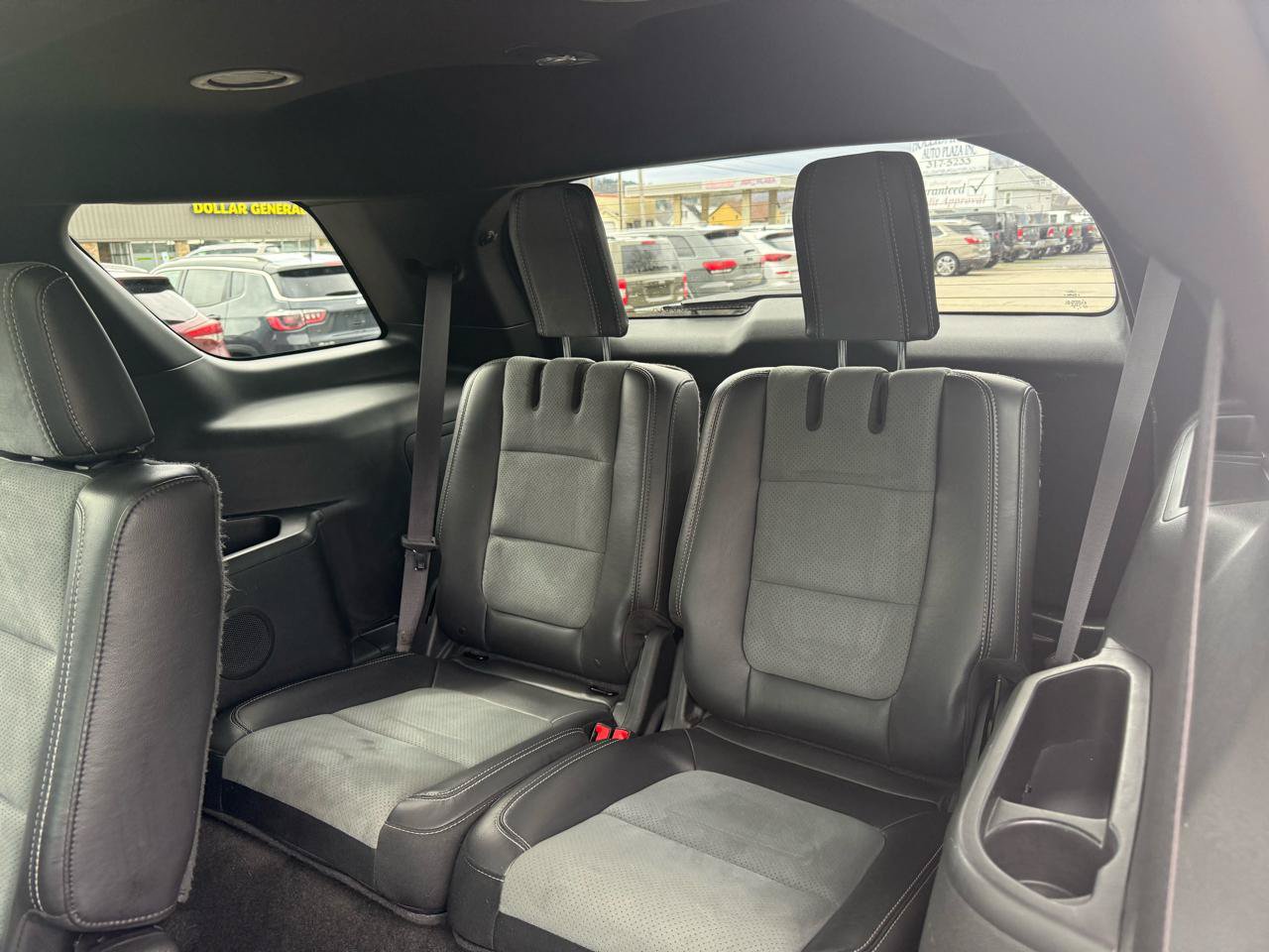 Used 2015 Ford Explorer XLT w/ Equipment Group 202B AWD/4WD image 37