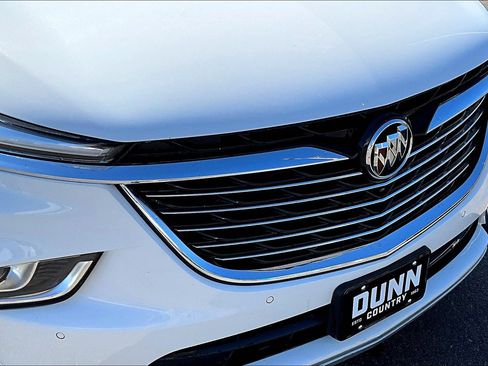 Used 2024 Buick Enclave Premium image 30