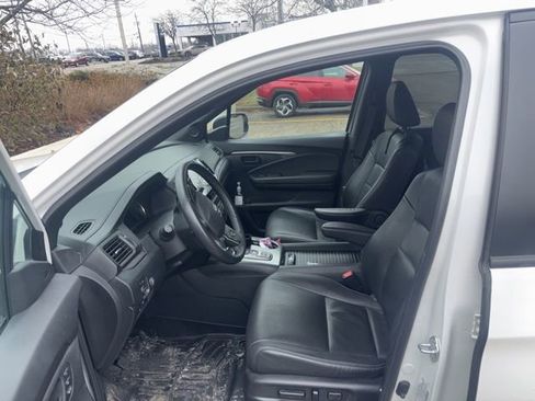 Used 2023 Honda Passport EX-L image 5