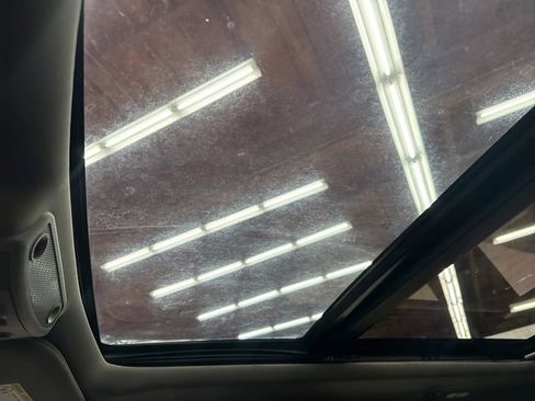 Used 2017 Ford F350 Lariat w/ Lariat Ultimate Package image 21