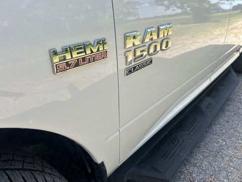 Used 2019 RAM 1500 Big Horn RWD image 28