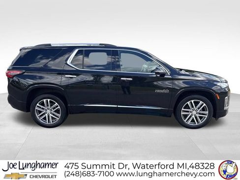 Used 2023 Chevrolet Traverse High Country w/ LPO, Floor Liner Package AWD/4WD image 2