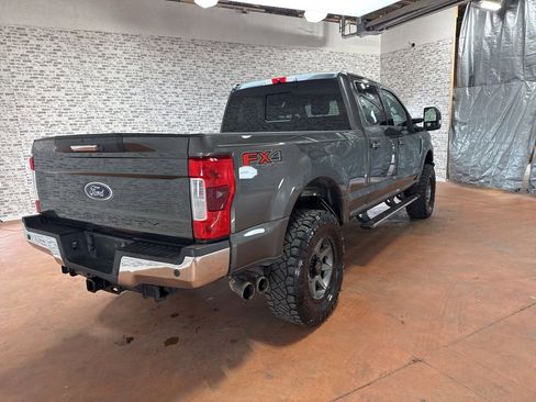 Used 2017 Ford F250 Lariat w/ Lariat Value Package image 7