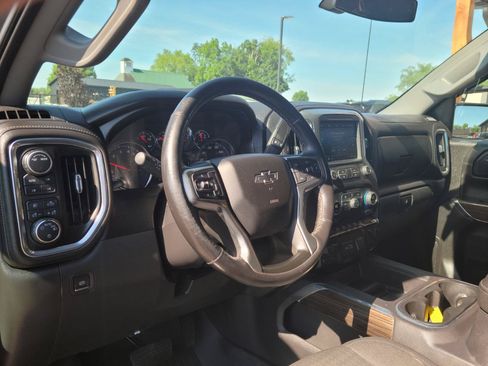 Used 2021 Chevrolet Silverado 1500 RST AWD/4WD image 9