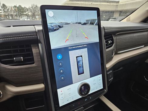 Used 2024 Ford Expedition Max Limited image 15