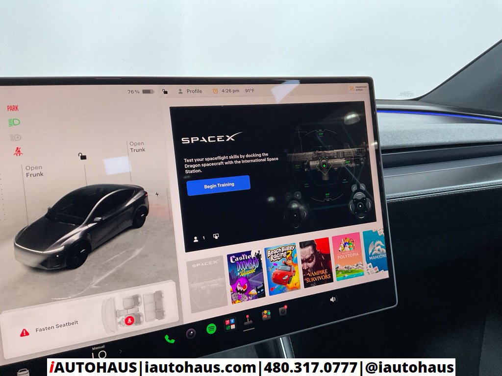 Used 2026 Tesla Model Y Long Range RWD image 37