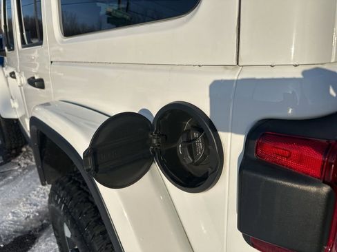 Used 2019 Jeep Wrangler Unlimited Rubicon image 43