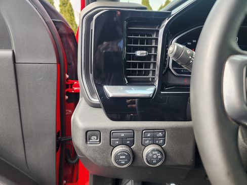 Used 2025 Chevrolet Silverado 2500 LT w/ Trail Boss Package image 28