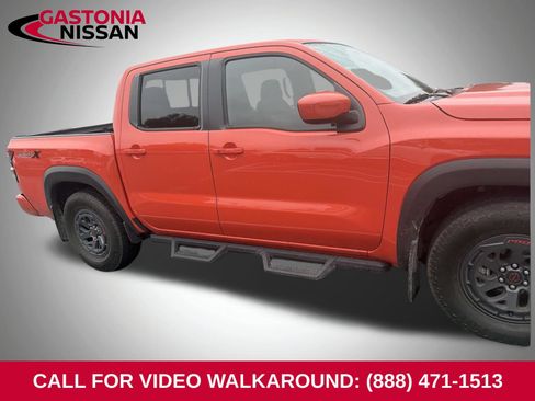 Used 2025 Nissan Frontier Pro-X RWD image 3