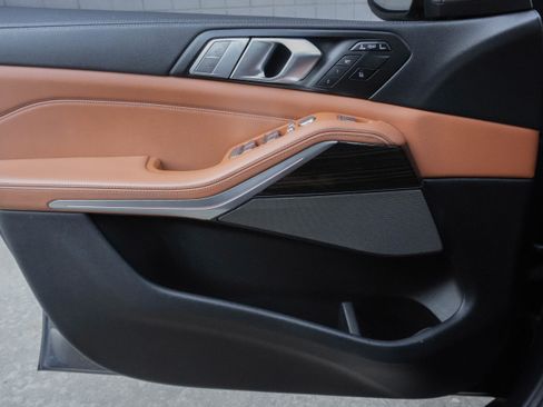 Used 2020 BMW X7 xDrive40i w/ Cold Weather Package AWD/4WD image 29