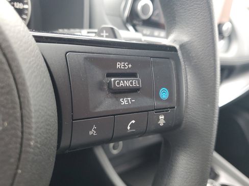 Certified 2023 Nissan Rogue SV image 23