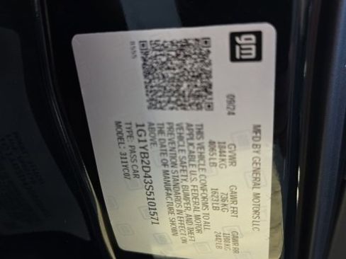 Used 2025 Chevrolet Corvette Stingray w/ Z51 Performance Package image 30