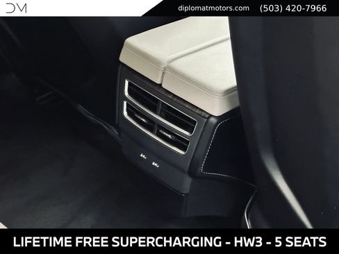 Used 2016 Tesla Model S 60D AWD/4WD image 22