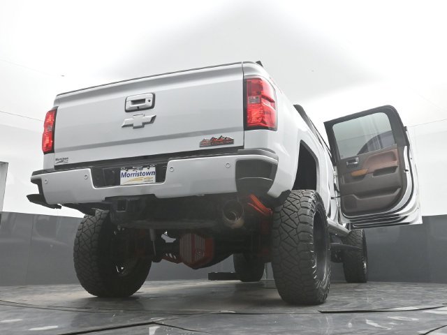 Used 2018 Chevrolet Silverado 2500 High Country w/ Duramax Plus Package AWD/4WD image 53