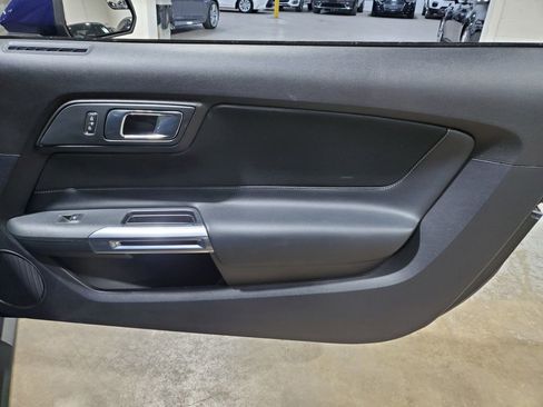 Used 2019 Ford Mustang Coupe image 15