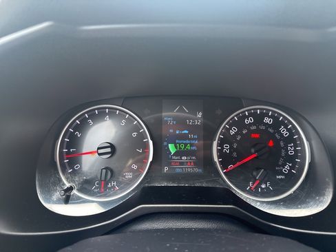 Certified 2019 Toyota RAV4 LE w/ All Weather Liner Package image 8