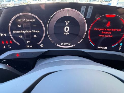 New 2026 Porsche Taycan image 32