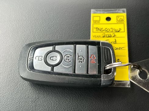 Used 2022 Ford Explorer XLT w/ Equipment Group 202A AWD/4WD image 34