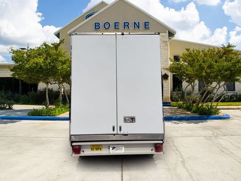 Used 2023 Ford E-350 and Econoline 350 Super Duty w/ Power Windows & Locks Group RWD image 4